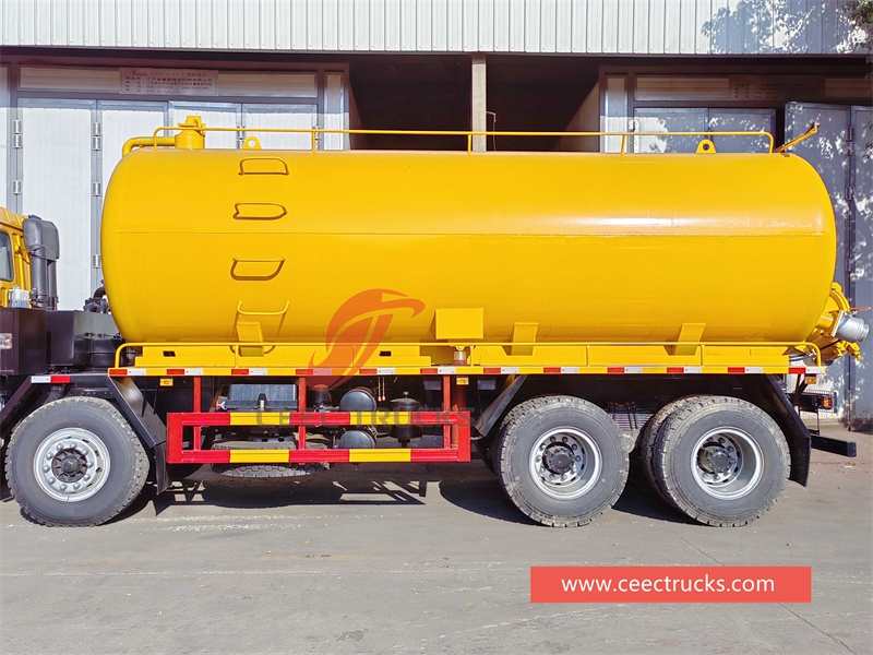 FAW RHD 8x4 Vacuum Sewage Suction Tanker Truck For sale