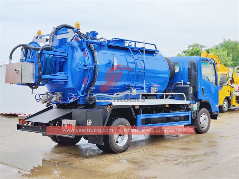 ISUZU NPR 190hp Vacuum Tank Truck with factory direct sale