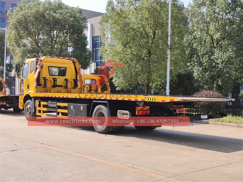 FAW 240HP J6L flat bed towing truck with factory direct sale