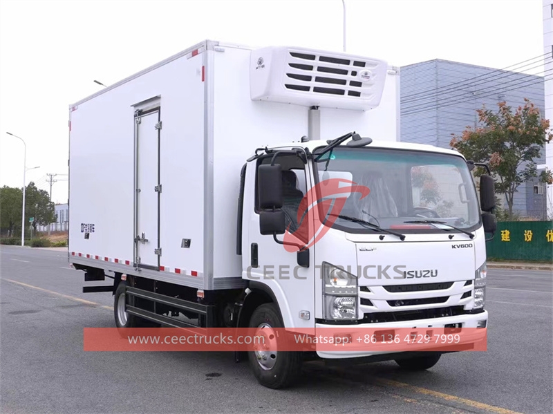 ISUZU ELF kv600 refrigerated lorry