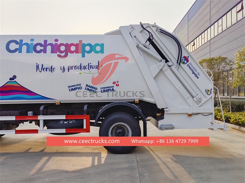 Shacman H3000 rear loading garbage truck for exporting