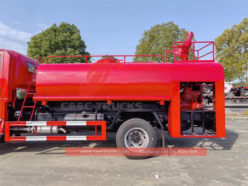 Howo 4x4 drive fire engine with factory direct sale