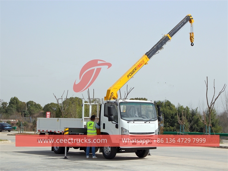 ISUZU 700P 5tons Crane Truck made in China best factory