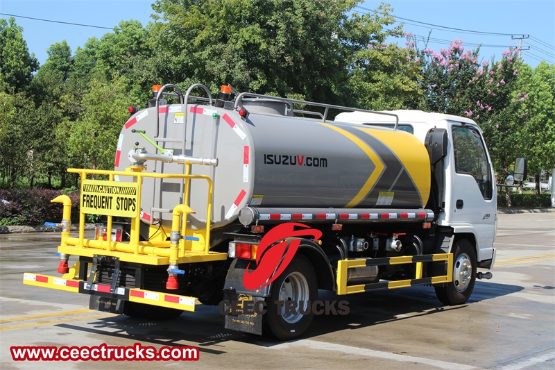 Isuzu Elf street washer water trucks