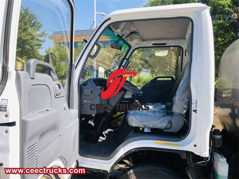 Isuzu Elf street washer water trucks