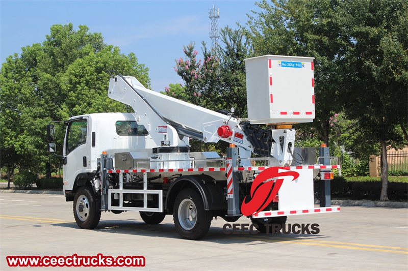 Off Road 4 Wheel Isuzu NPR Aerial Platform Truck