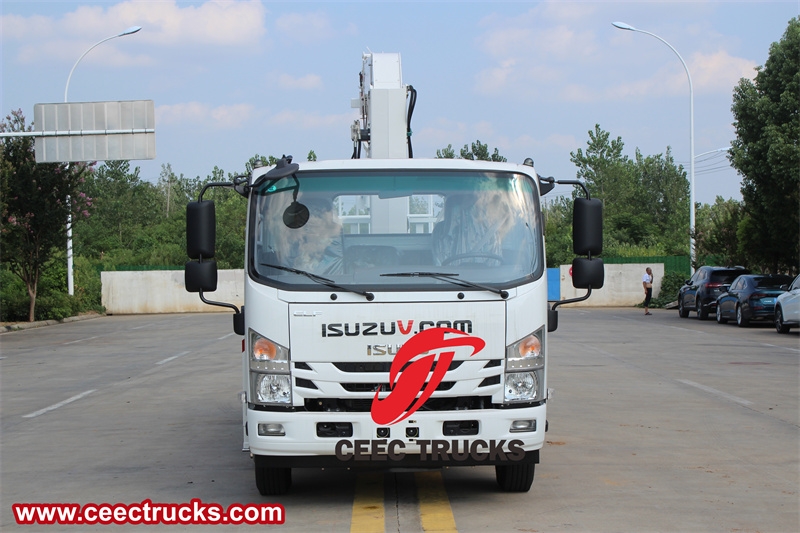 Isuzu Boom Crane Truck with Manlifter