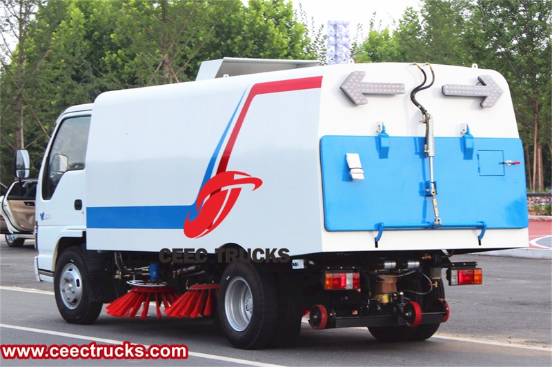 ISUZU 5 CBM road sweeper truck with factory direct sale