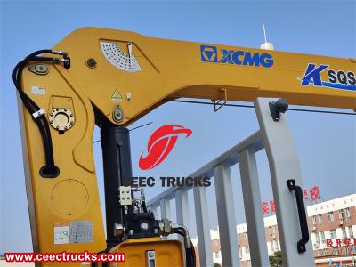 Isuzu 700P boom crane truck