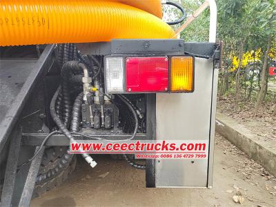 Isuzu Giga truck mounted sewer jetter