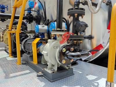 Howo Emulsion Asphalt Bitumen Distributor Truck