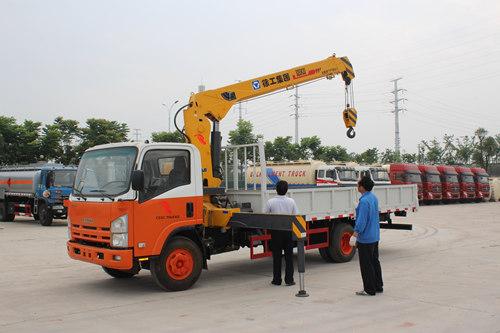 ISUZU 5T Aufbaukran-LKW Export nach Ruanda