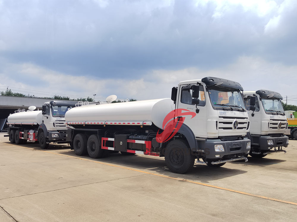 4 Einheiten brandneuer Beiben 6x4 280 PS Sprinkler-LKW in den Kongo